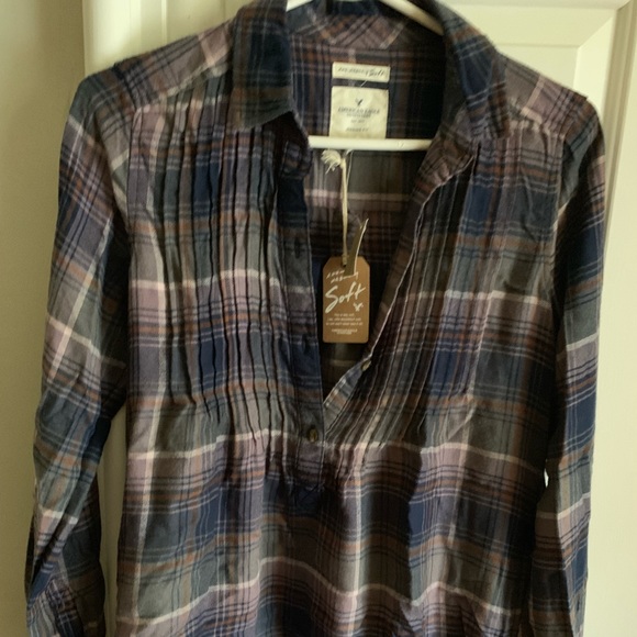 American Eagle Outfitters Tops - American Eagle Plaid Button Down Sz XS